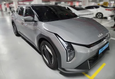 Kia EV4