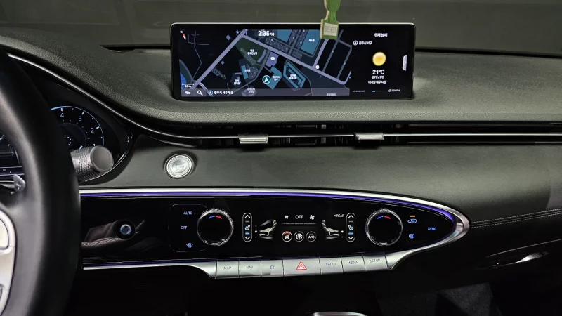 Genesis GV70