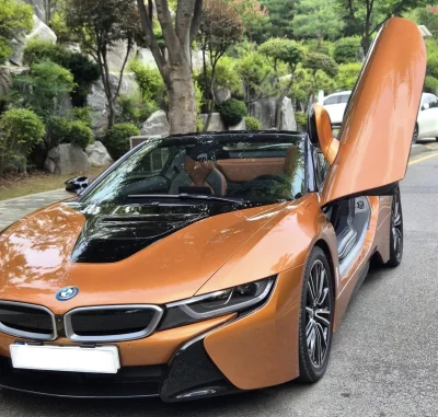 BMW i8