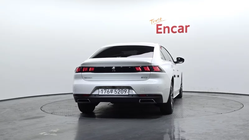 Peugeot 508