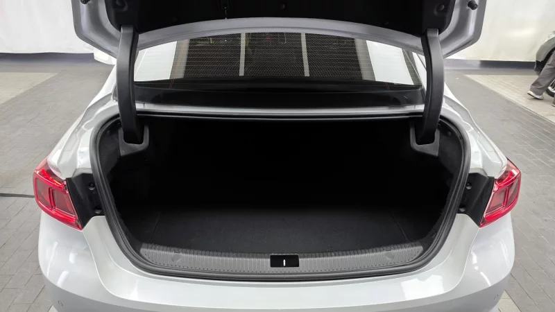 Renault SM6