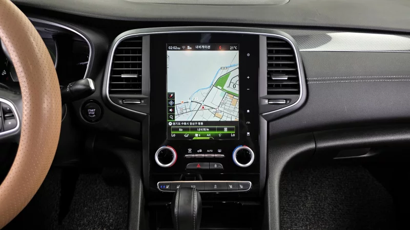 Renault SM6