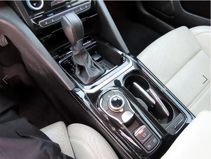 Renault SM6