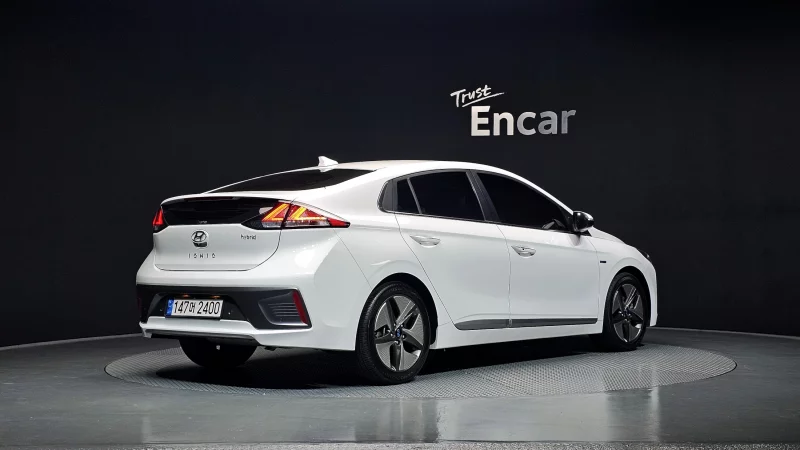 Hyundai Ioniq