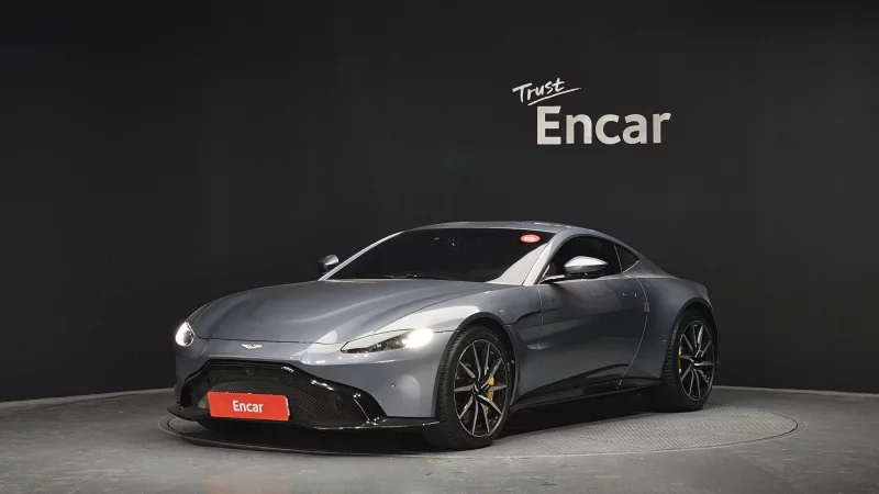 Aston Martin VANTAGE