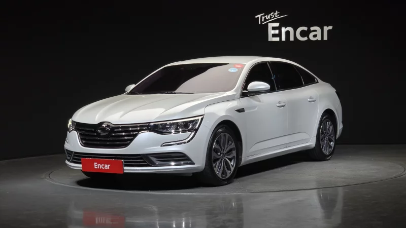 Renault SM6