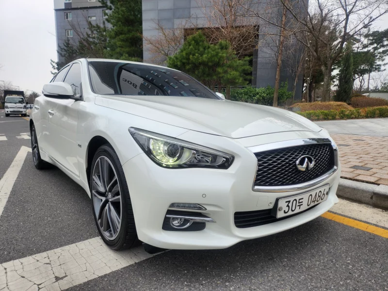 Infiniti Q50