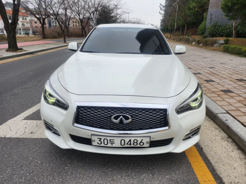 Infiniti Q50