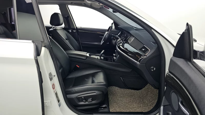 BMW 5-Series Gran Turismo