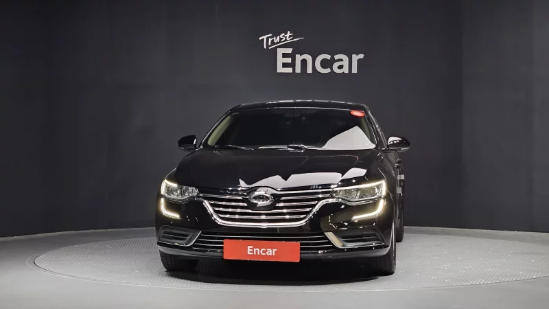 Renault SM6