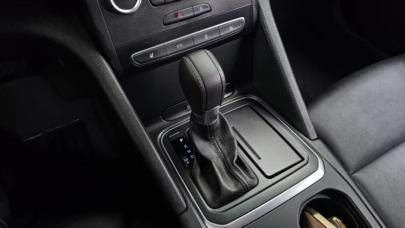 Renault SM6