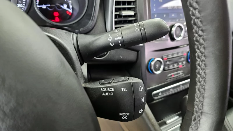 Renault SM6