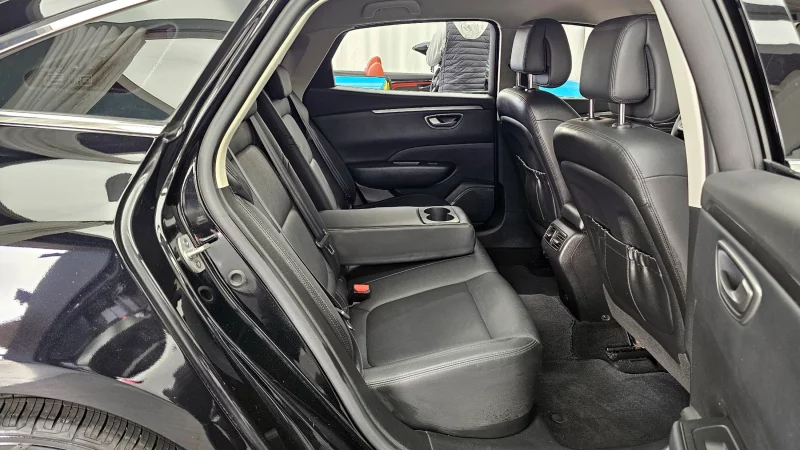 Renault SM6