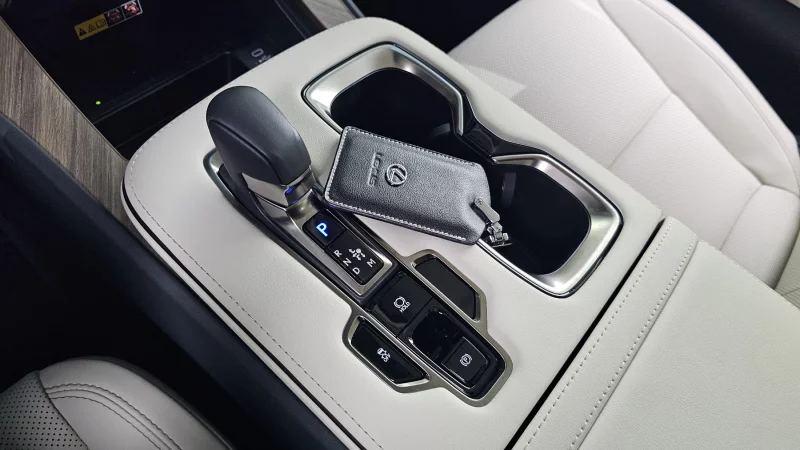 Lexus LM