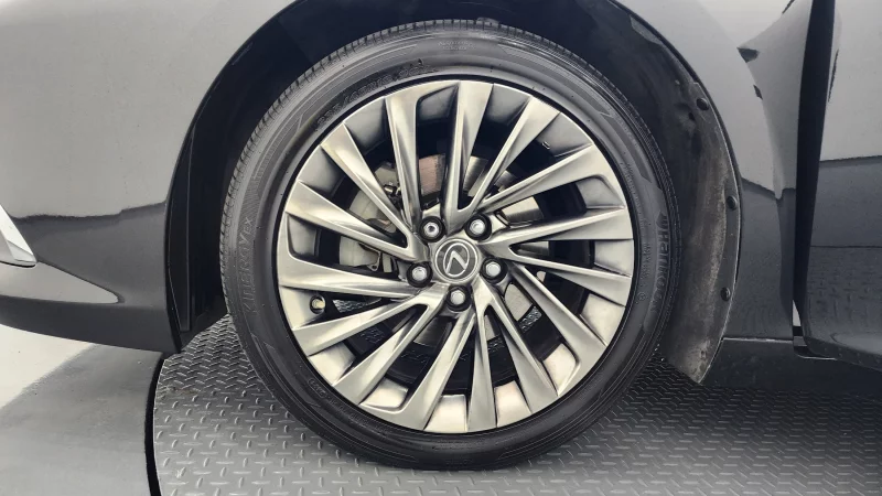 Lexus ES300h