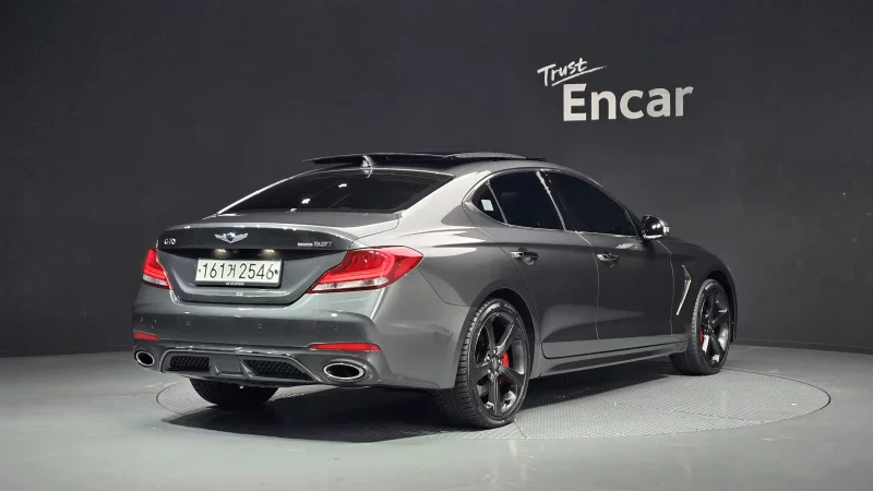 Genesis G70
