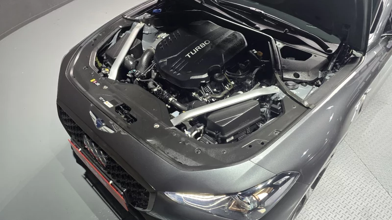 Genesis G70