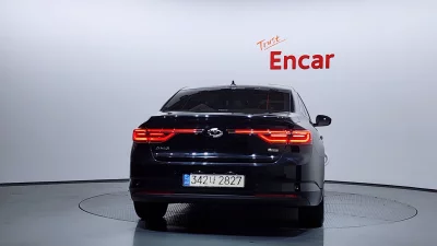 Renault SM6