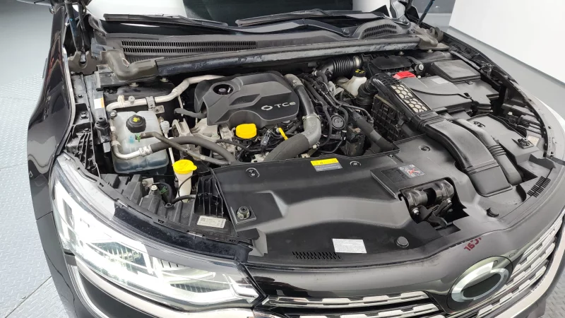 Renault SM6