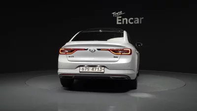 Renault SM6