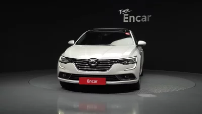 Renault SM6