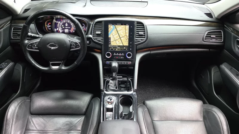 Renault SM6