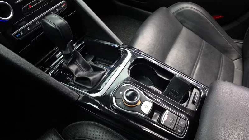 Renault SM6
