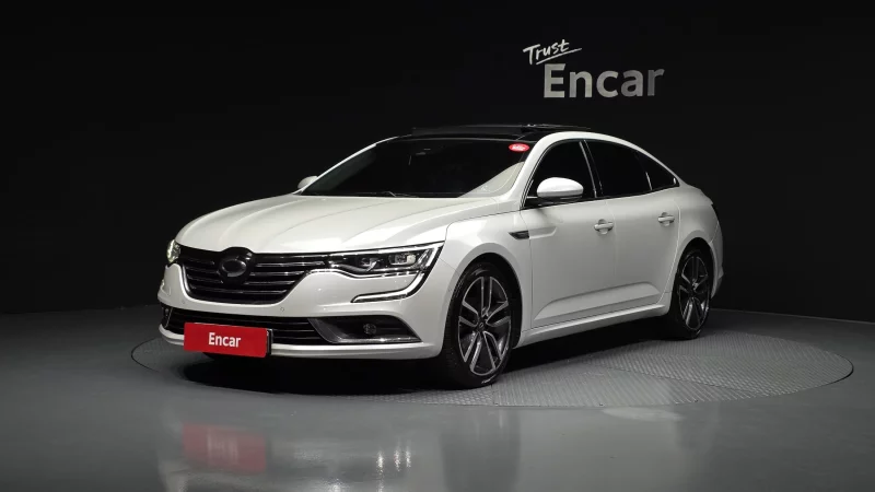 Renault SM6