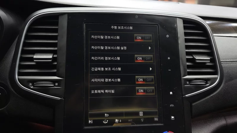 Renault SM6