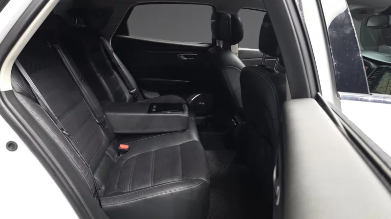 Renault SM6