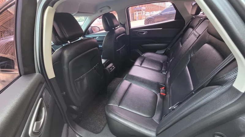 Renault SM6