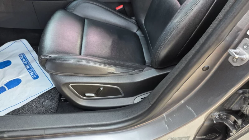 Renault SM6