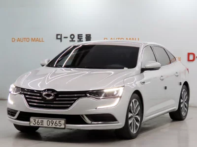 Renault SM6