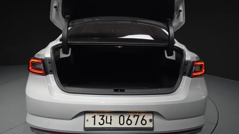 Renault SM6
