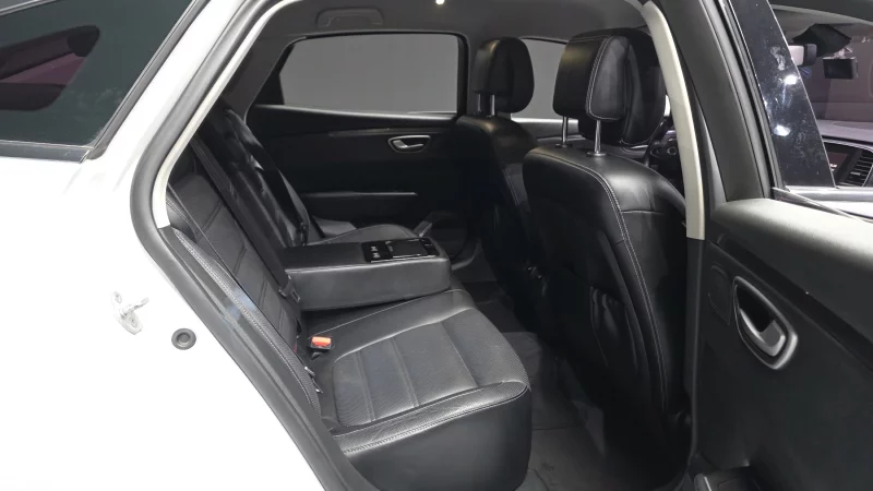 Renault SM6
