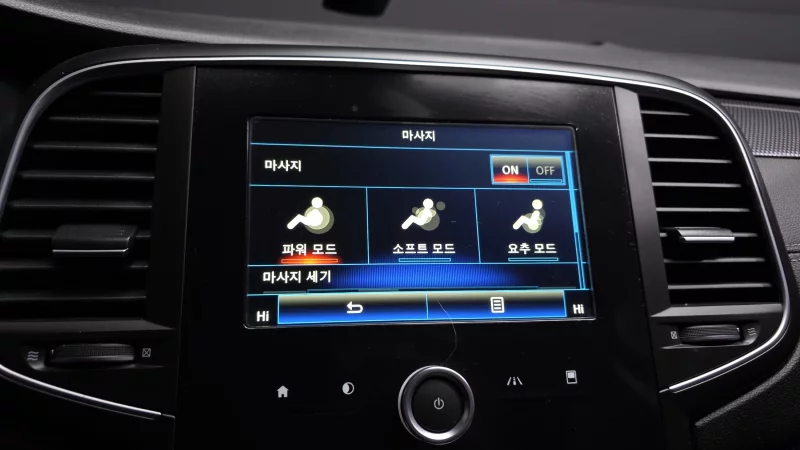 Renault SM6