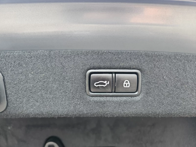 Genesis EQ900