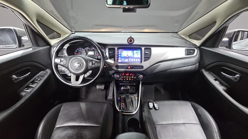 Kia Carens
