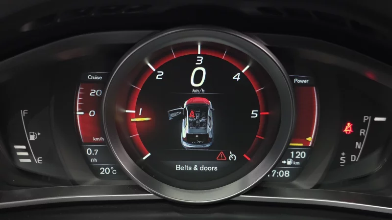 Volvo V40