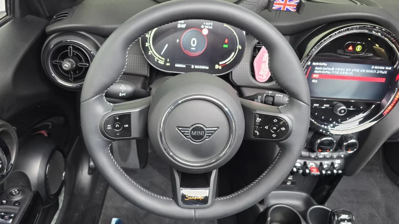 MINI Cooper Convertible