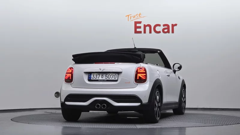 MINI Cooper Convertible