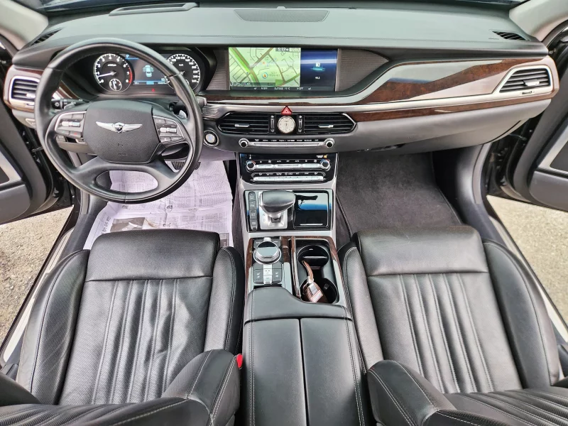 Genesis EQ900
