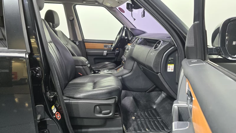 Land Rover DISCOVERY