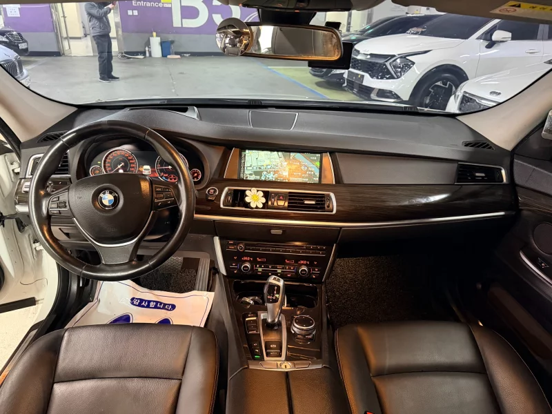 BMW 5-Series Gran Turismo