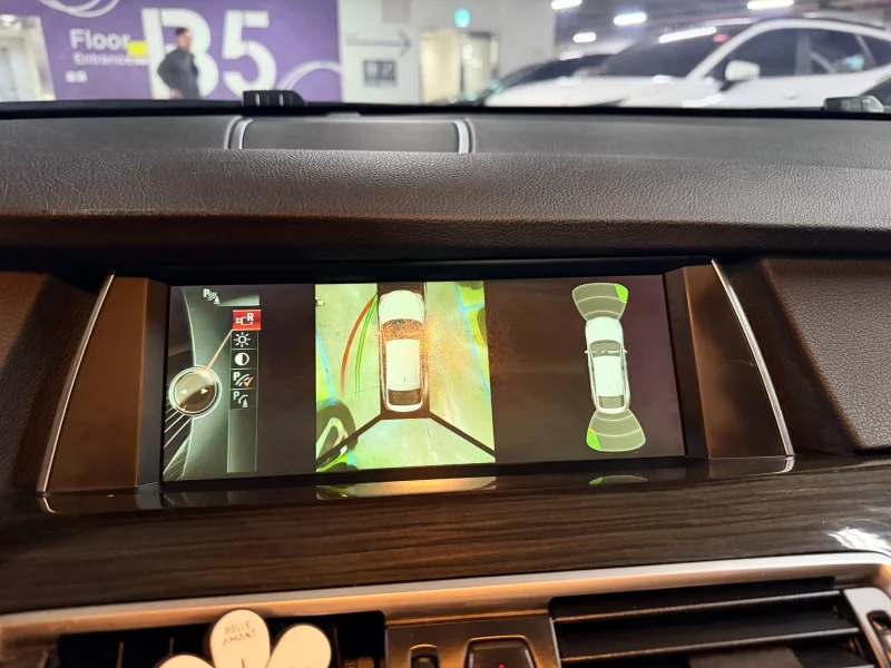 BMW 5-Series Gran Turismo