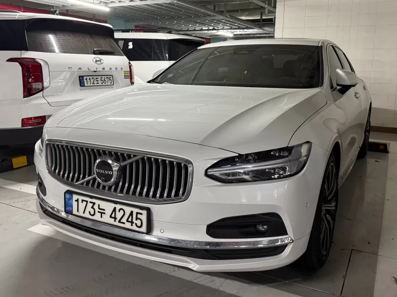 Volvo S90