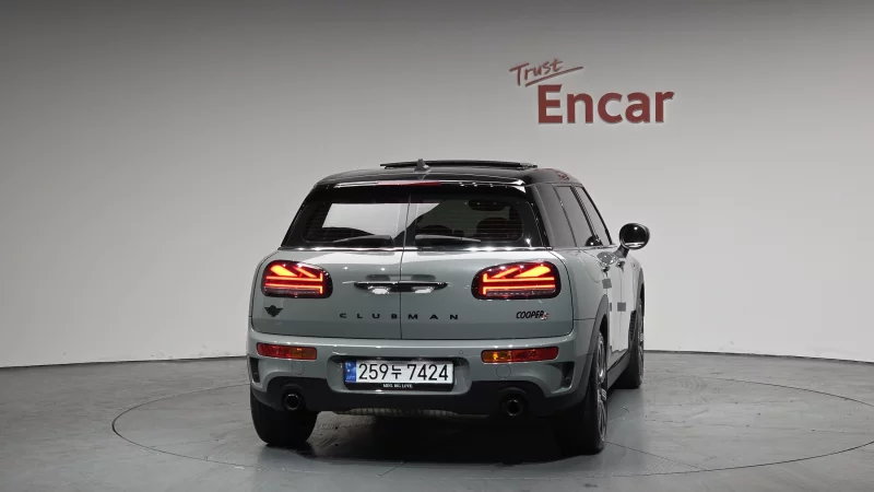 MINI Clubman