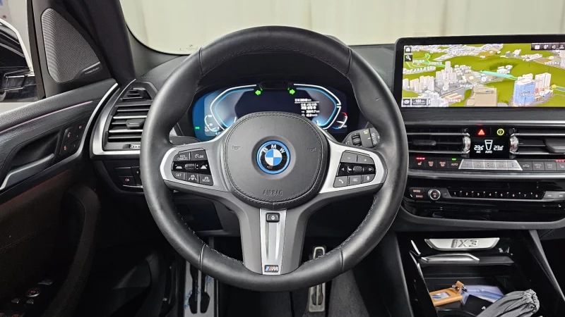 BMW iX3