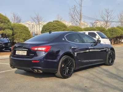 Maserati GHIBLI