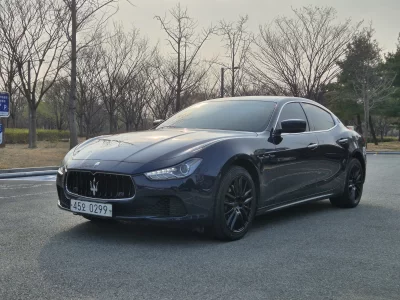 Maserati GHIBLI